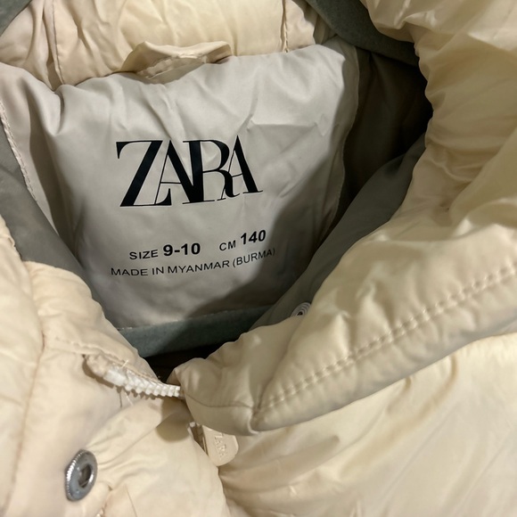 Zara Vest - Picture 2 of 3